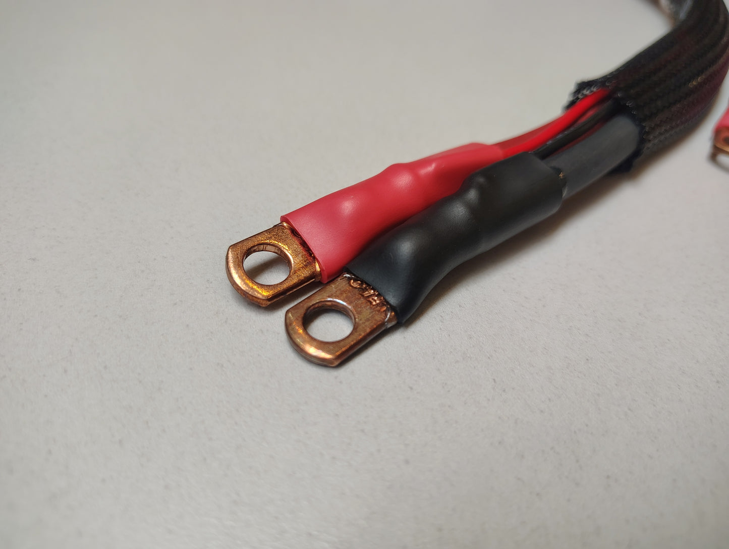 Surron Main Power Cable w/ Breaker for 72V Battery 6AWG