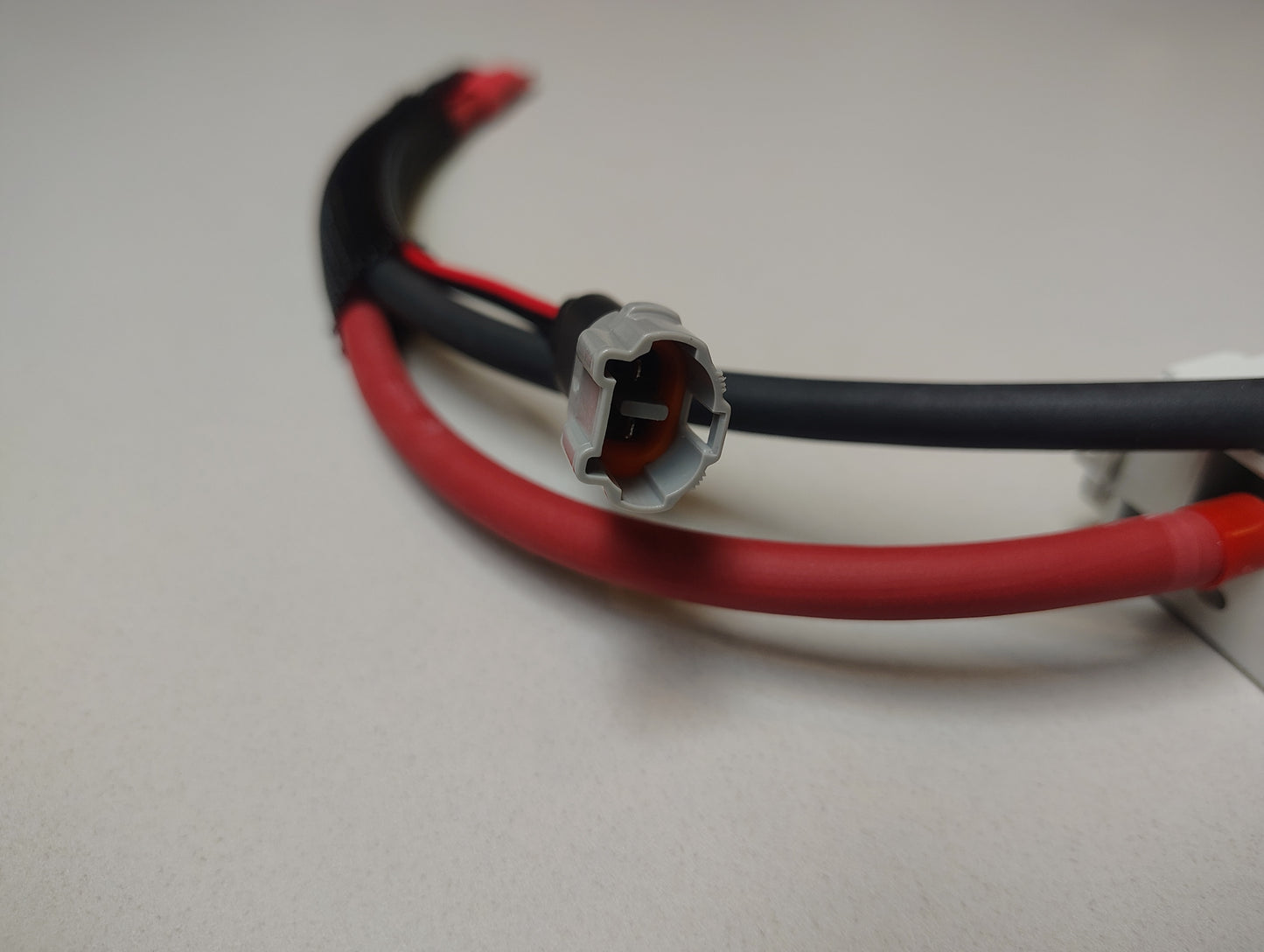 Surron Main Power Cable w/ Breaker for 72V Battery 6AWG