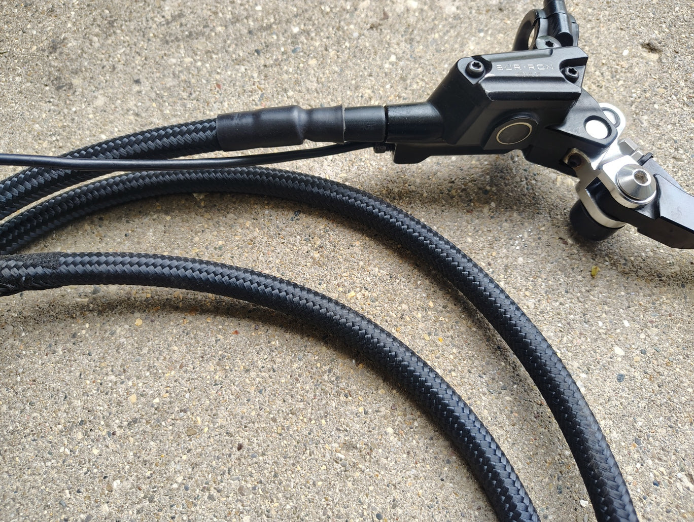 Armored Brake Hose for Mineral Oil E-Moto Brakes